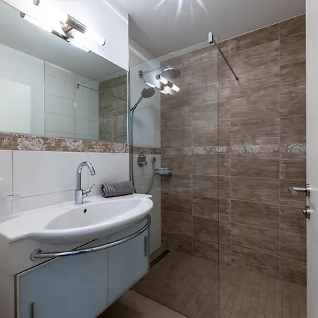 Alpinlodge 10 By Via Montes Apartment